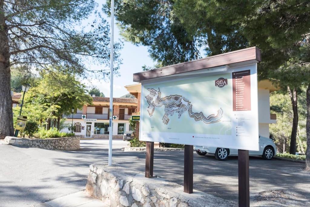 Casa Junto Golf La Sella Y Centro Budista Sakya Muntanya la Sella Luaran gambar