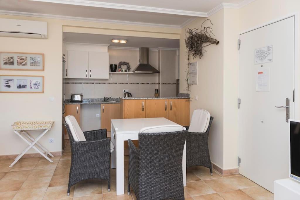 Casa Junto Golf La Sella Y Centro Budista Sakya Muntanya la Sella Luaran gambar